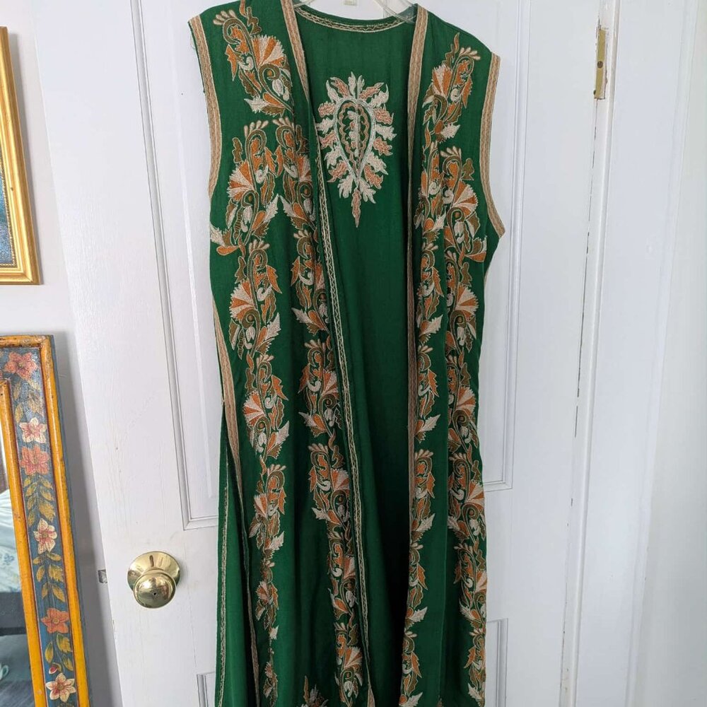 Sleeveless Green Moroccan Kaftan, one-size